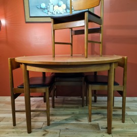 1960's Dalescraft Dining Table With 4 Chairs