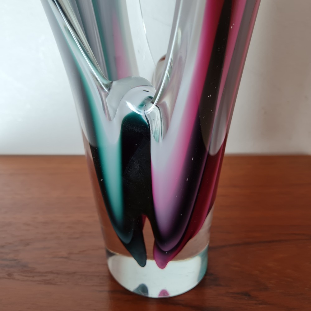 Mid Century Flygsford Coquille Glass Vase